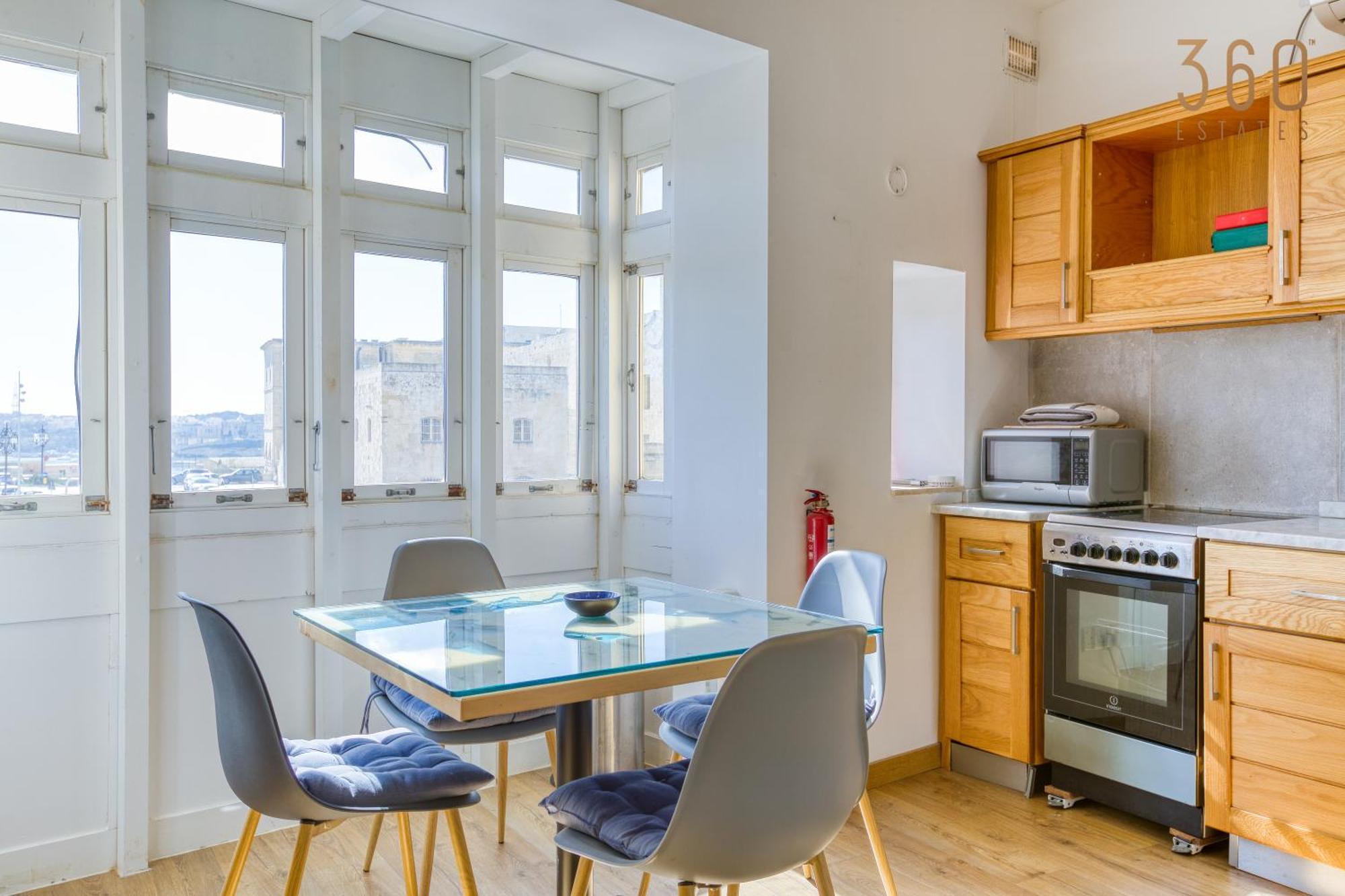 Charming Home With Sea Views & Maltese Balcony By 360 Estates Valletta Ngoại thất bức ảnh